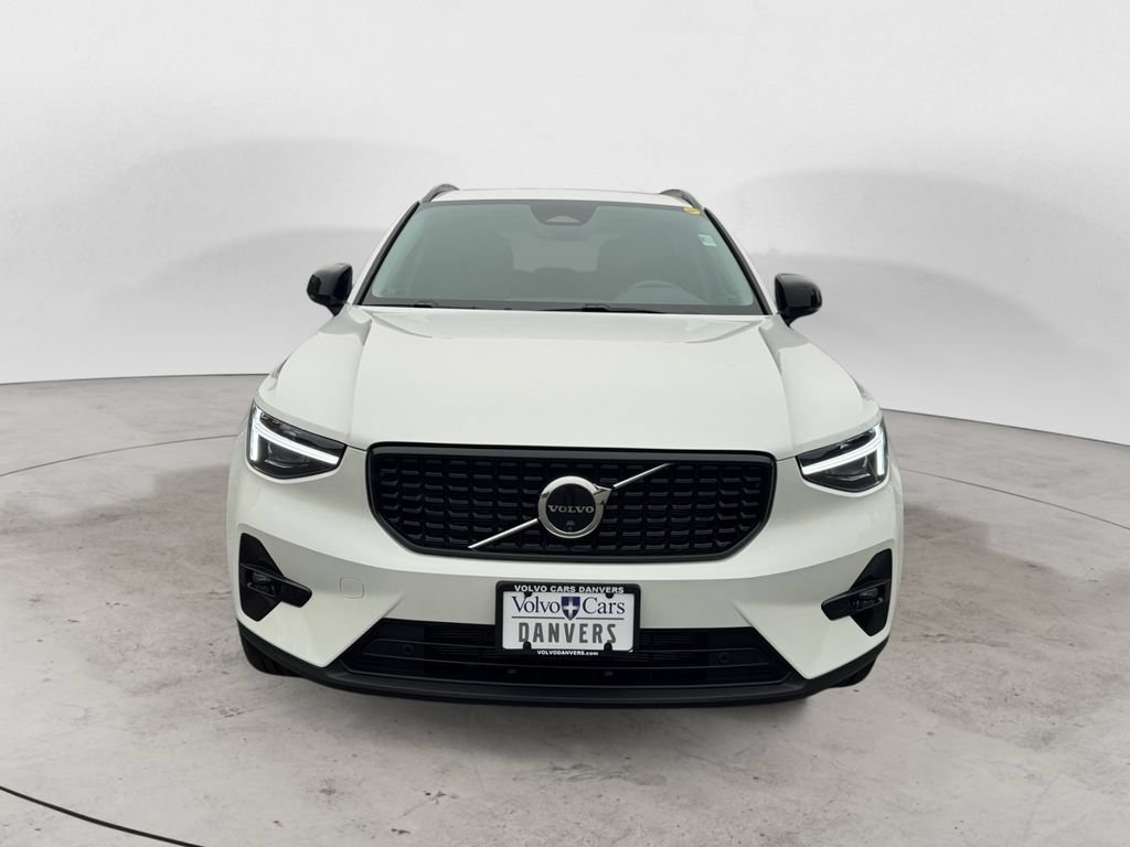 Certified 2026 Volvo XC40 B5 Plus AWD/4WD image 30