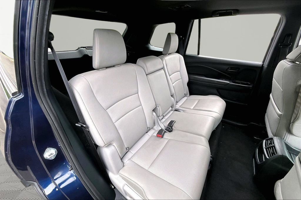 Used 2023 Honda Passport EX-L image 19