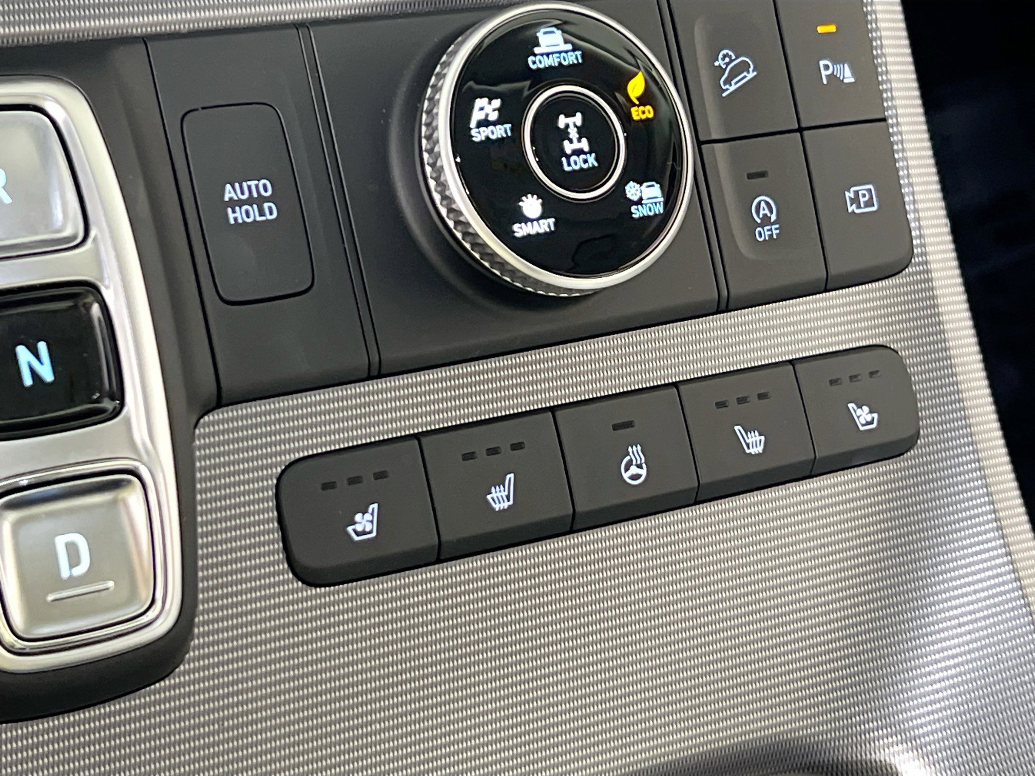 Used 2023 Hyundai Palisade Calligraphy image 20