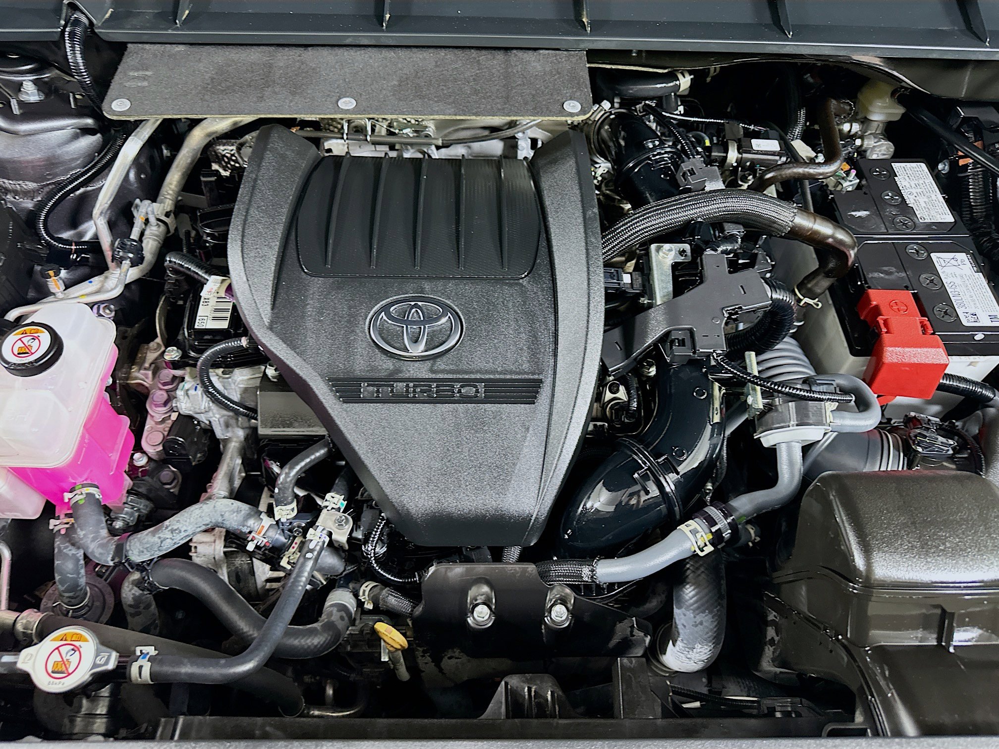 Used 2024 Toyota Highlander XLE image 33