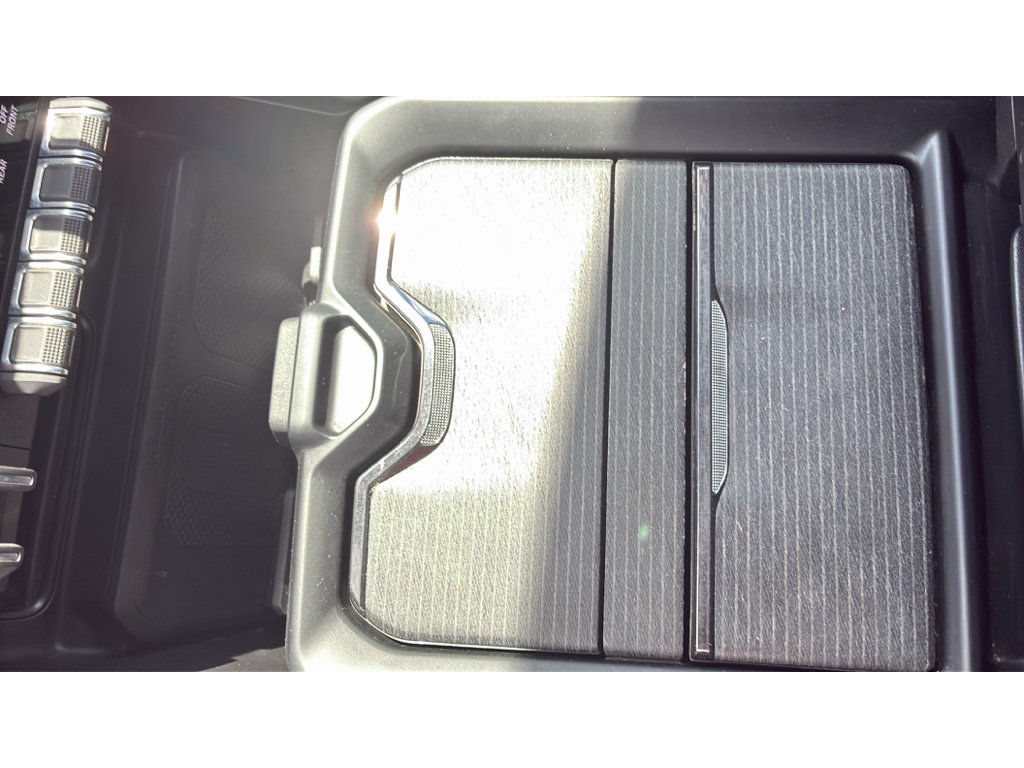 Used 2022 RAM 1500 Limited w/ Body-Colour Bumper Group AWD/4WD image 17