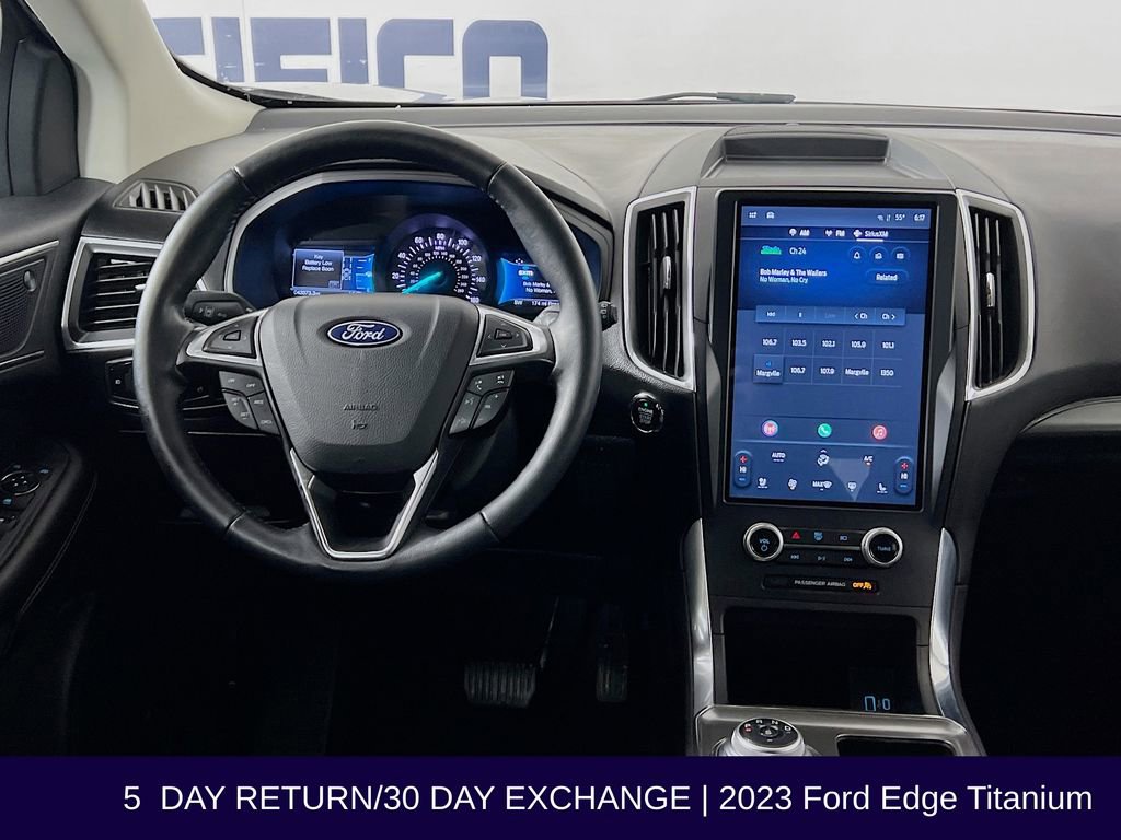 Used 2023 Ford Edge Titanium image 12