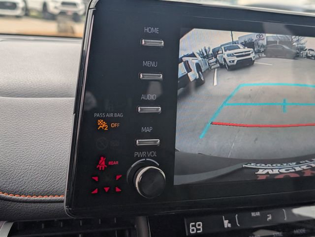 Used 2022 Toyota Sienna XSE image 19