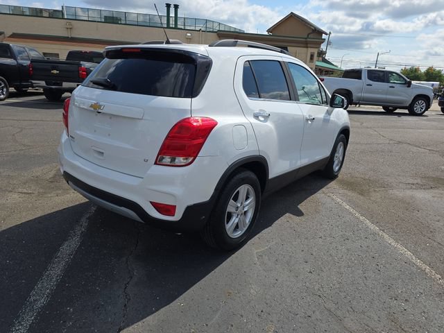 Certified 2020 Chevrolet Trax LT w/ LT Convenience Package FWD image 8