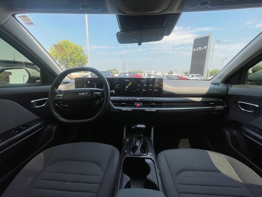 Certified 2025 Kia K4 EX FWD image 27