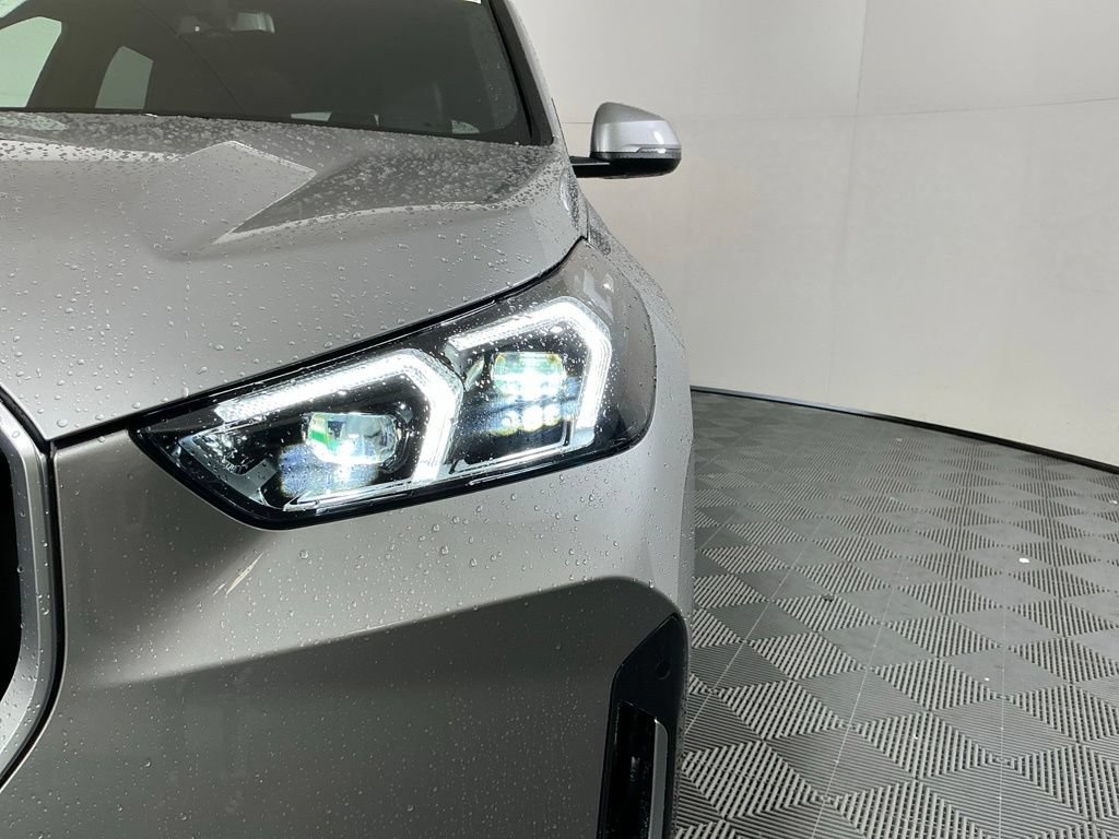 Certified 2025 BMW X1 xDrive28i w/ Convenience Package AWD/4WD image 8