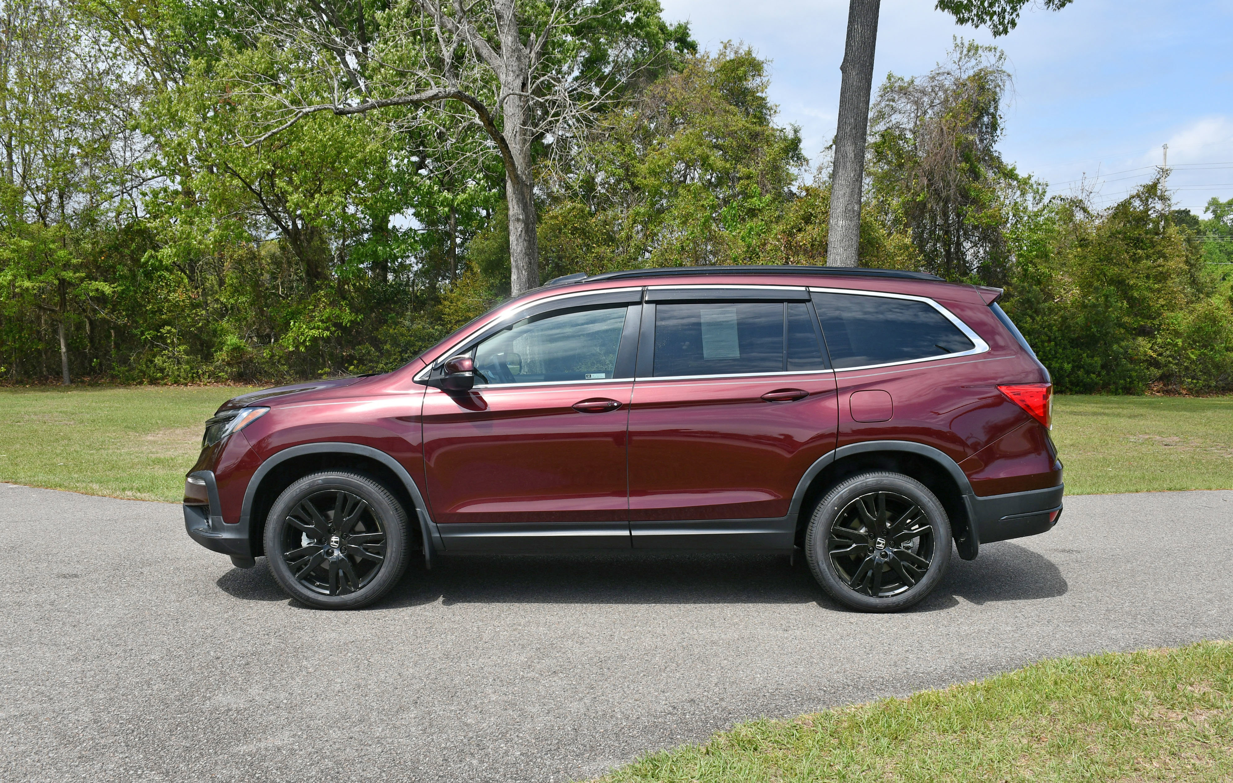 Used 2022 Honda Pilot Special Edition image 2