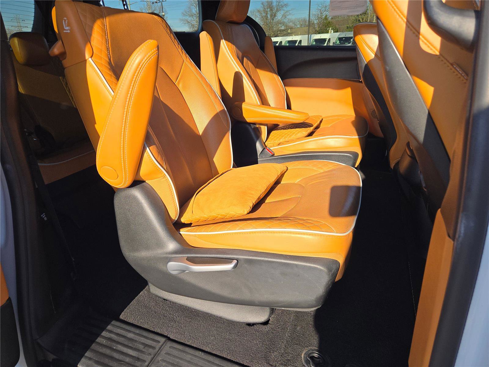 Certified 2022 Chrysler Pacifica Pinnacle AWD/4WD image 12