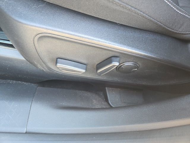 Used 2023 Ford Escape Active image 12