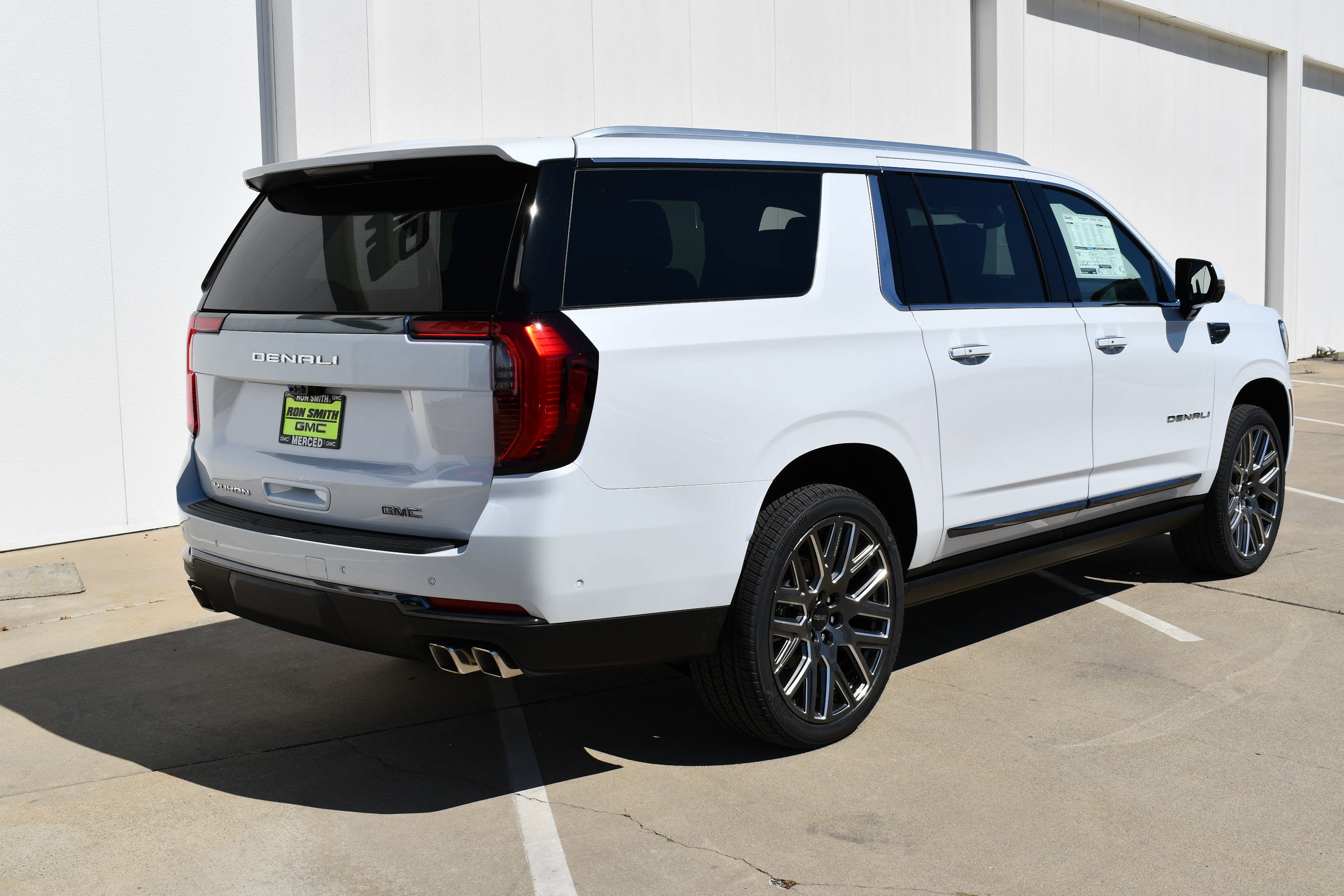 New 2026 GMC Yukon XL Denali Ultimate w/ LPO, Floor Liner Package image 6