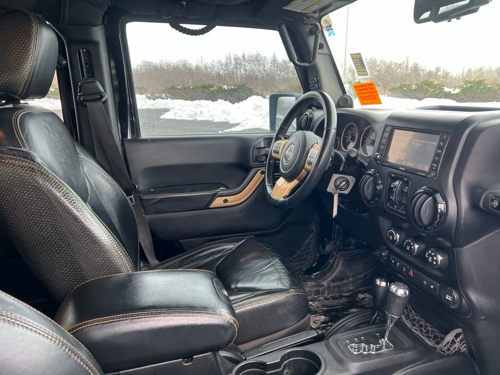Used 2014 Jeep Wrangler Unlimited Sahara image 8