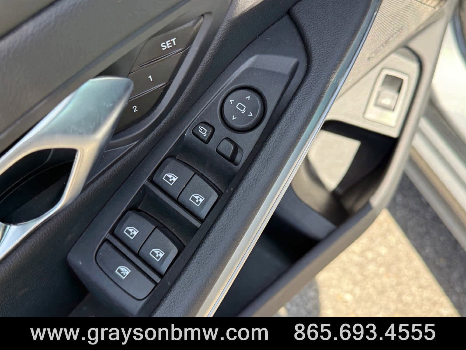 Used 2024 BMW 330i xDrive Sedan w/ Premium Package AWD/4WD image 13