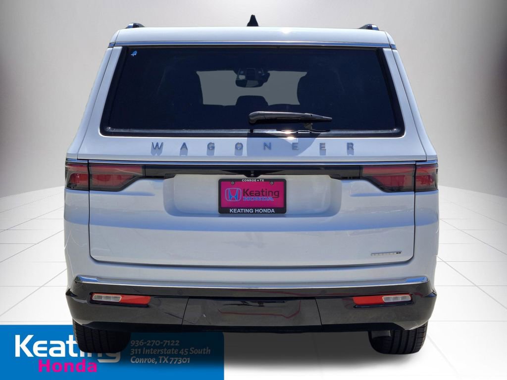 Used 2024 Jeep Wagoneer L Series II w/ Flexible Seating Group AWD/4WD image 7
