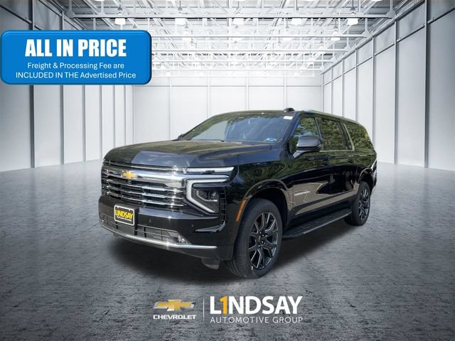 New 2026 Chevrolet Suburban LT w/ Comfort Package