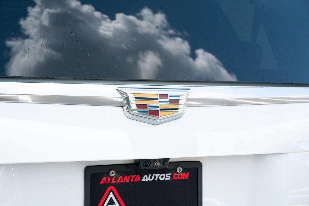 Used 2017 Cadillac Escalade Platinum AWD/4WD image 16