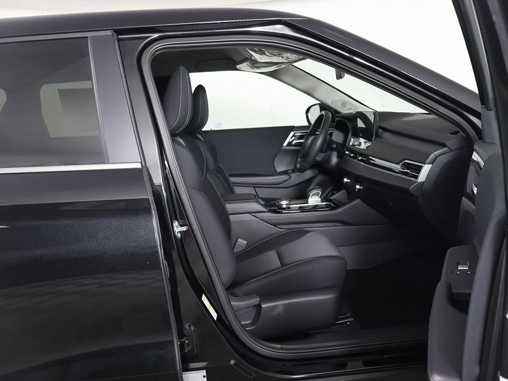 New 2026 Mitsubishi Outlander ES FWD image 28