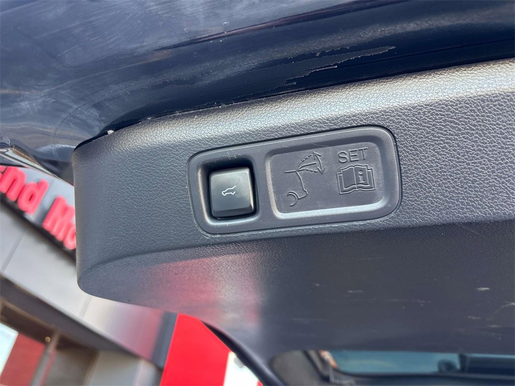 Used 2024 Ford Expedition Max Limited image 19