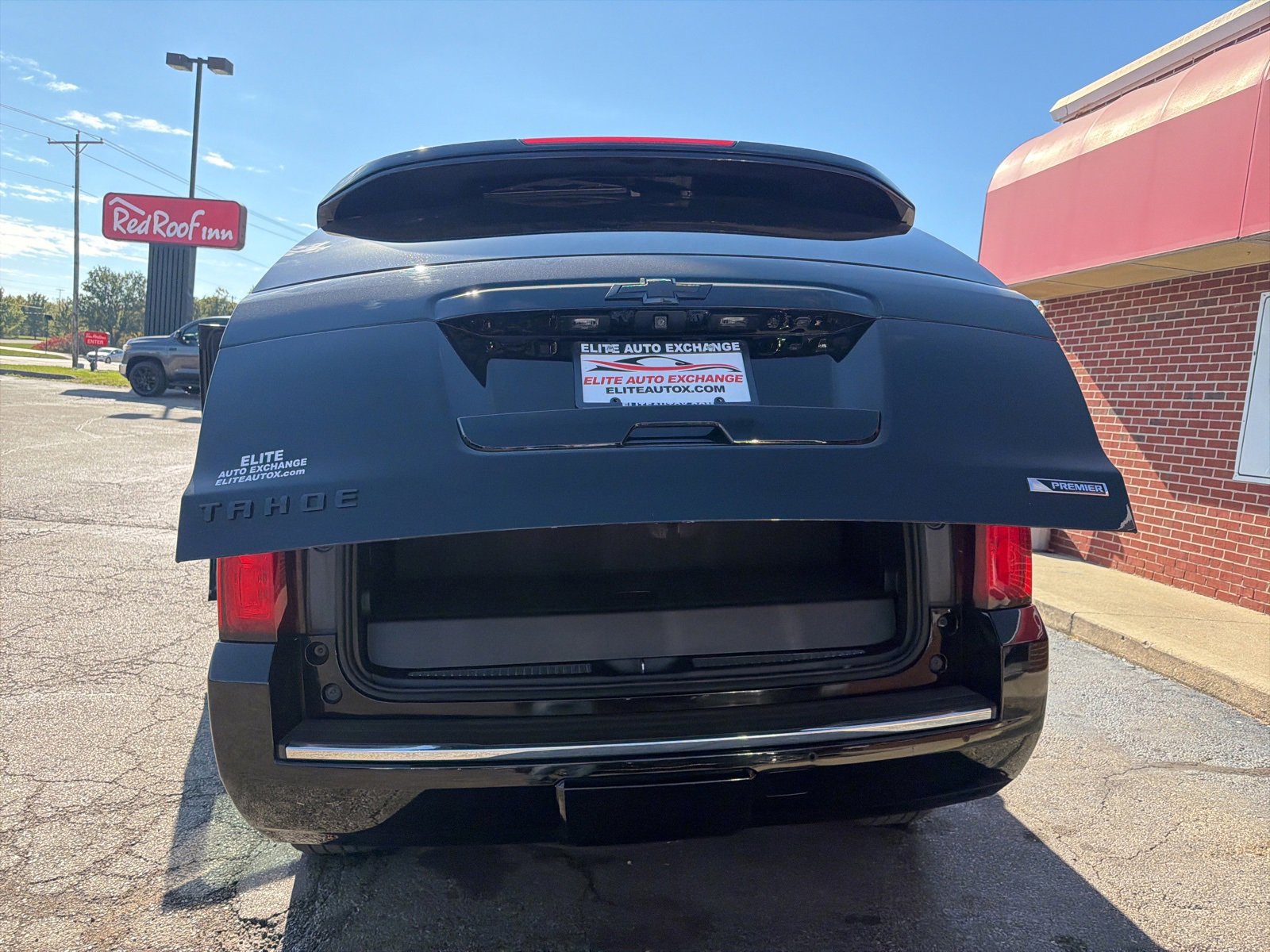 Used 2018 Chevrolet Tahoe Premier image 24