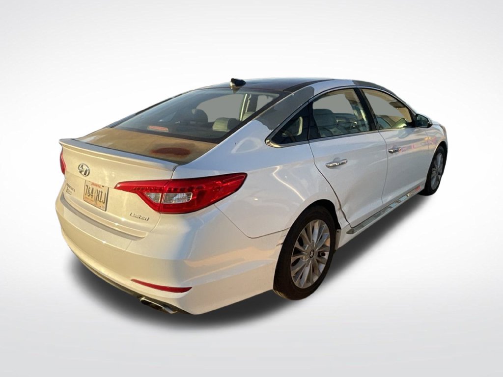 Used 2015 Hyundai Sonata Limited w/ Option Group 05 FWD image 7