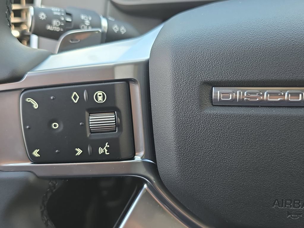 New 2026 Land Rover Discovery Limited Edition AWD/4WD image 19