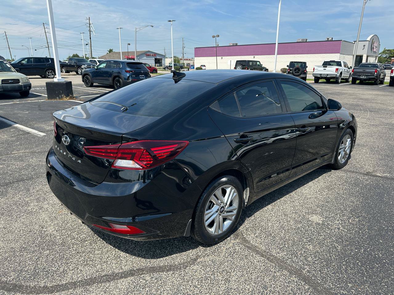 Used 2020 Hyundai Elantra Value Edition w/ Winter Weather Package FWD image 7
