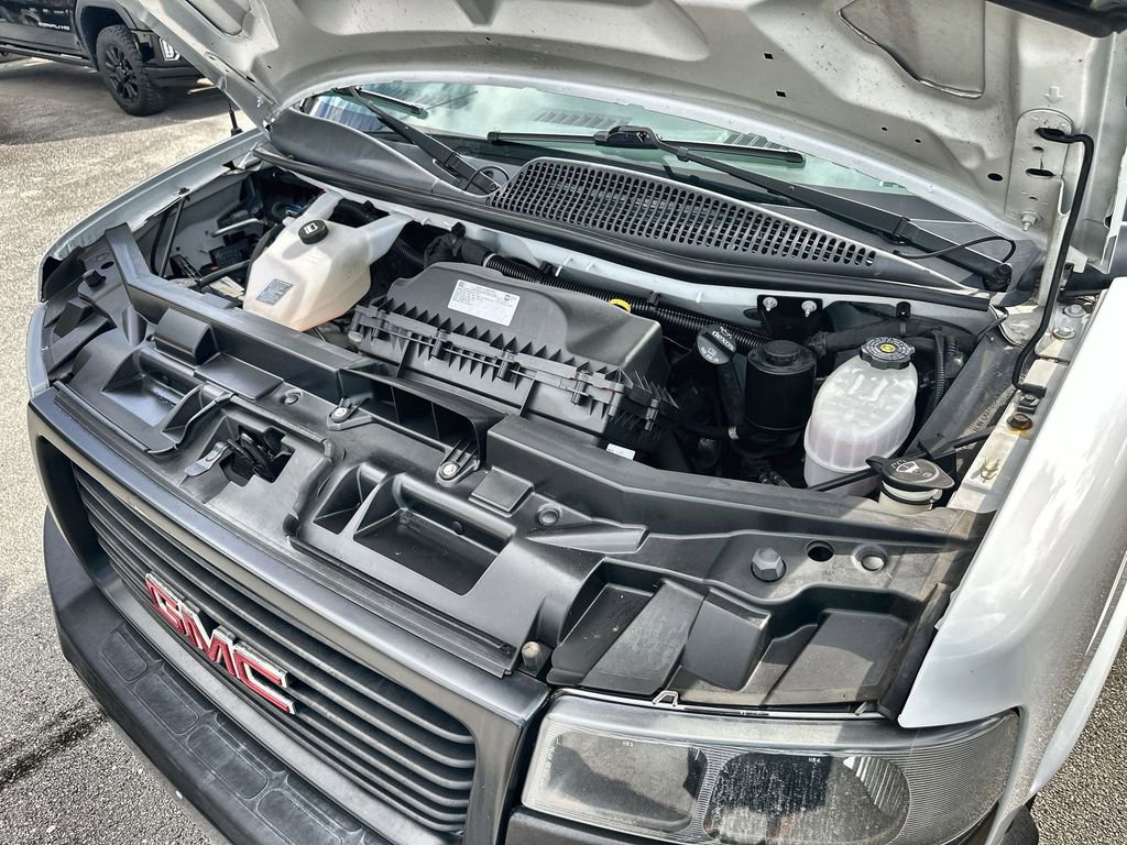 Used 2022 GMC Savana 3500 Work Van w/ Driver Convenience Package image 27