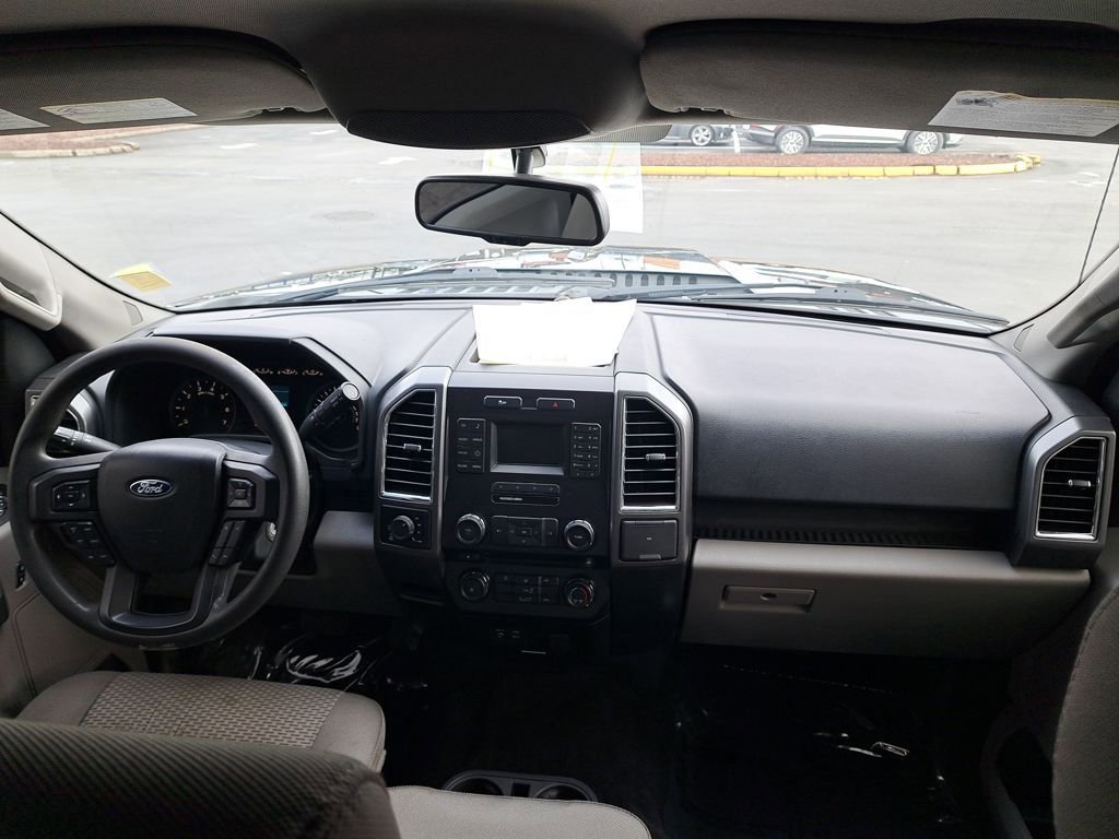 Used 2015 Ford F150 XLT w/ Trailer Tow Package image 18