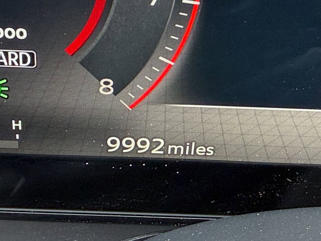 Certified 2025 Nissan Kicks SR image 18