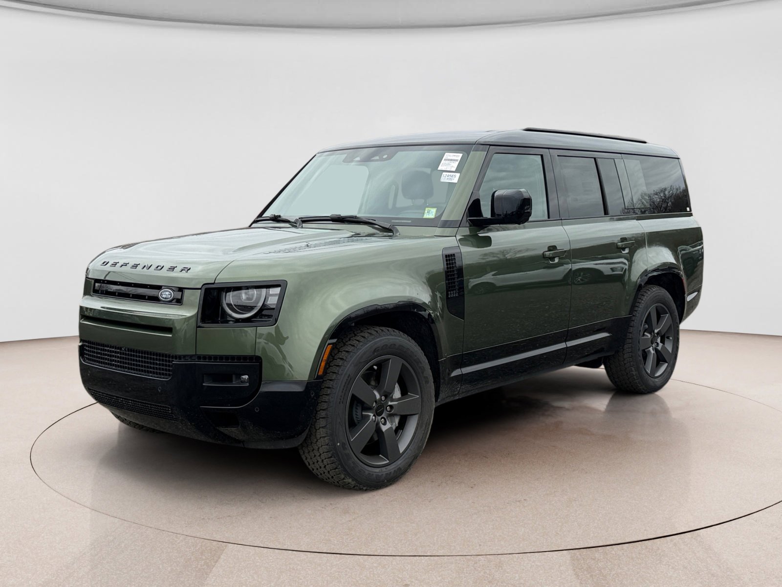New 2026 Land Rover Defender 130 X-Dynamic SE image 1