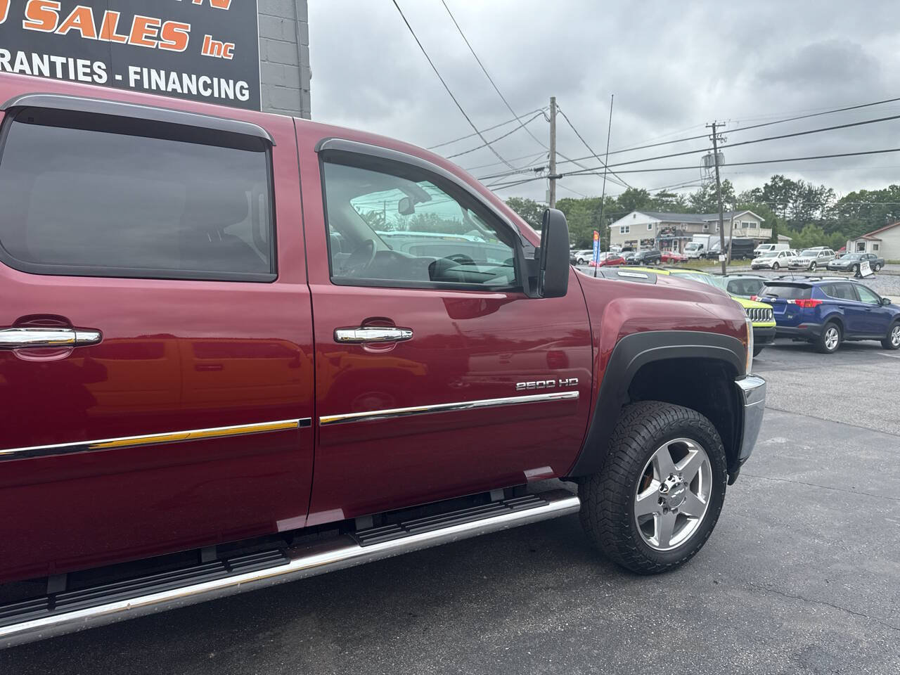 Used 2014 Chevrolet Silverado 2500 LT w/ Custom Sport Truck Package AWD/4WD image 11