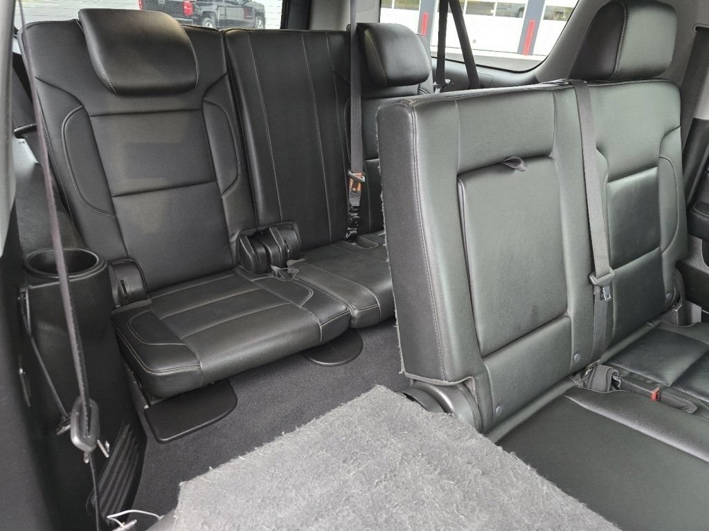 Used 2019 Chevrolet Suburban LT RWD image 20