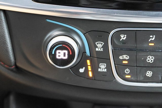 Used 2022 Chevrolet Traverse RS image 27