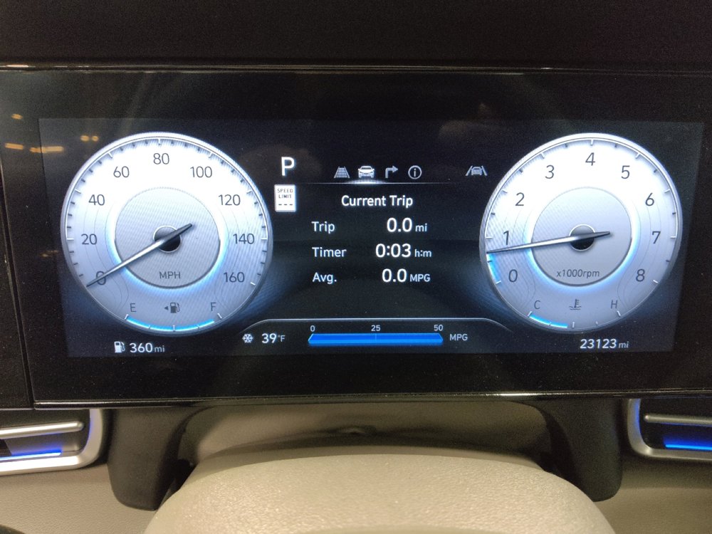 Used 2024 Hyundai Elantra SEL image 23