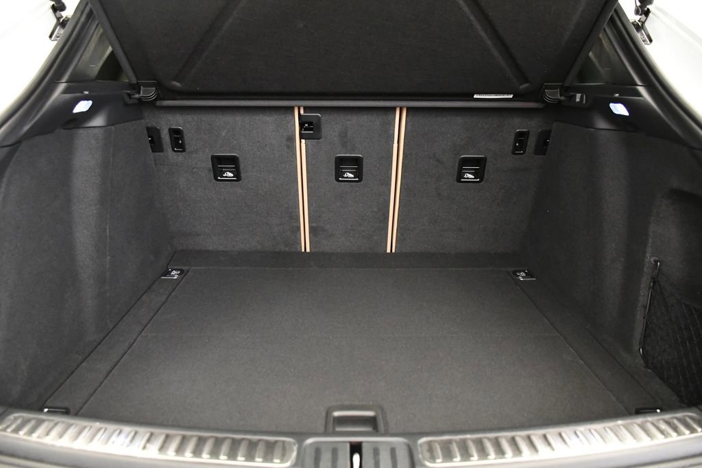 Certified 2025 Porsche Macan image 55