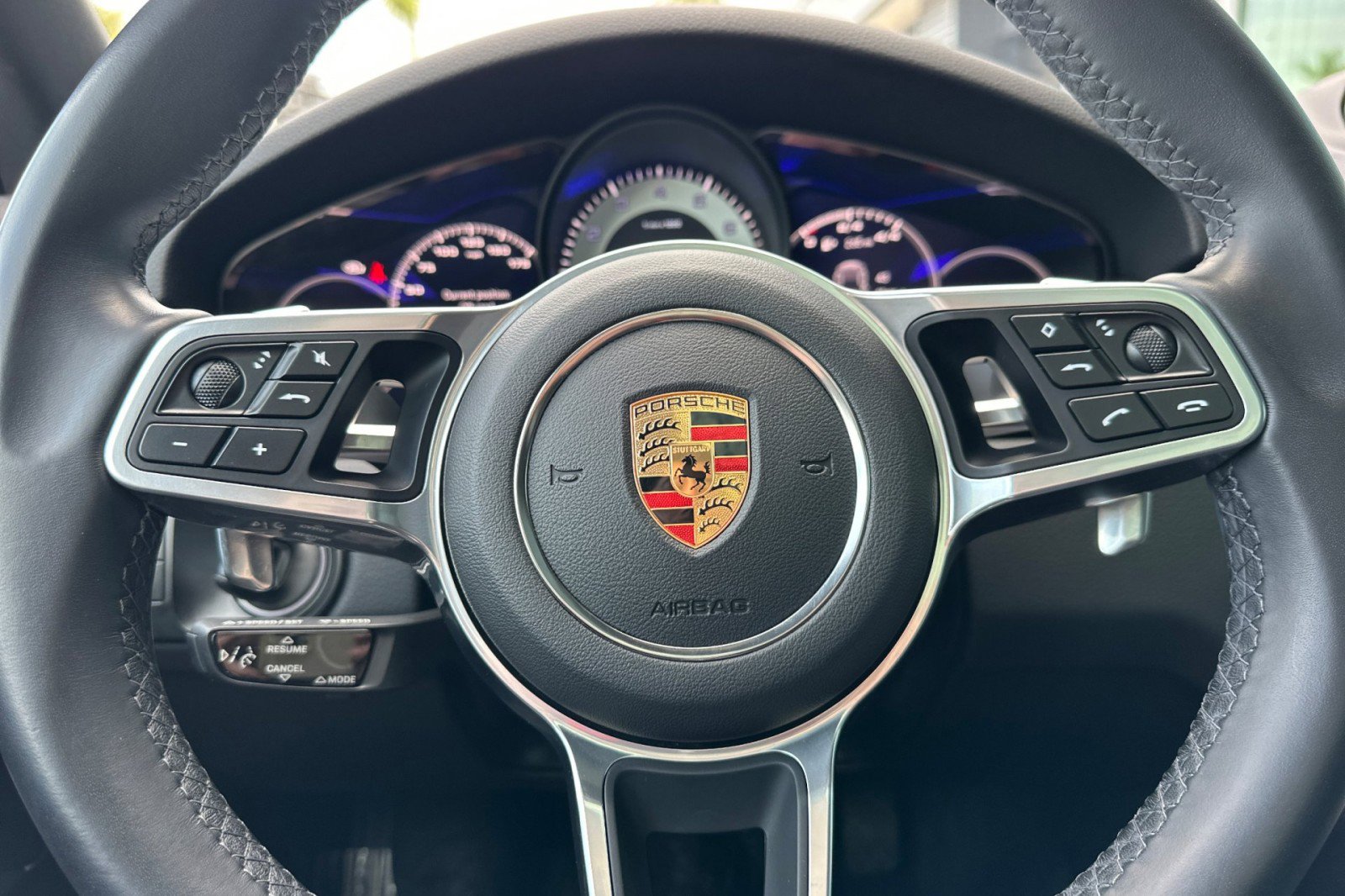 Used 2023 Porsche Cayenne image 24