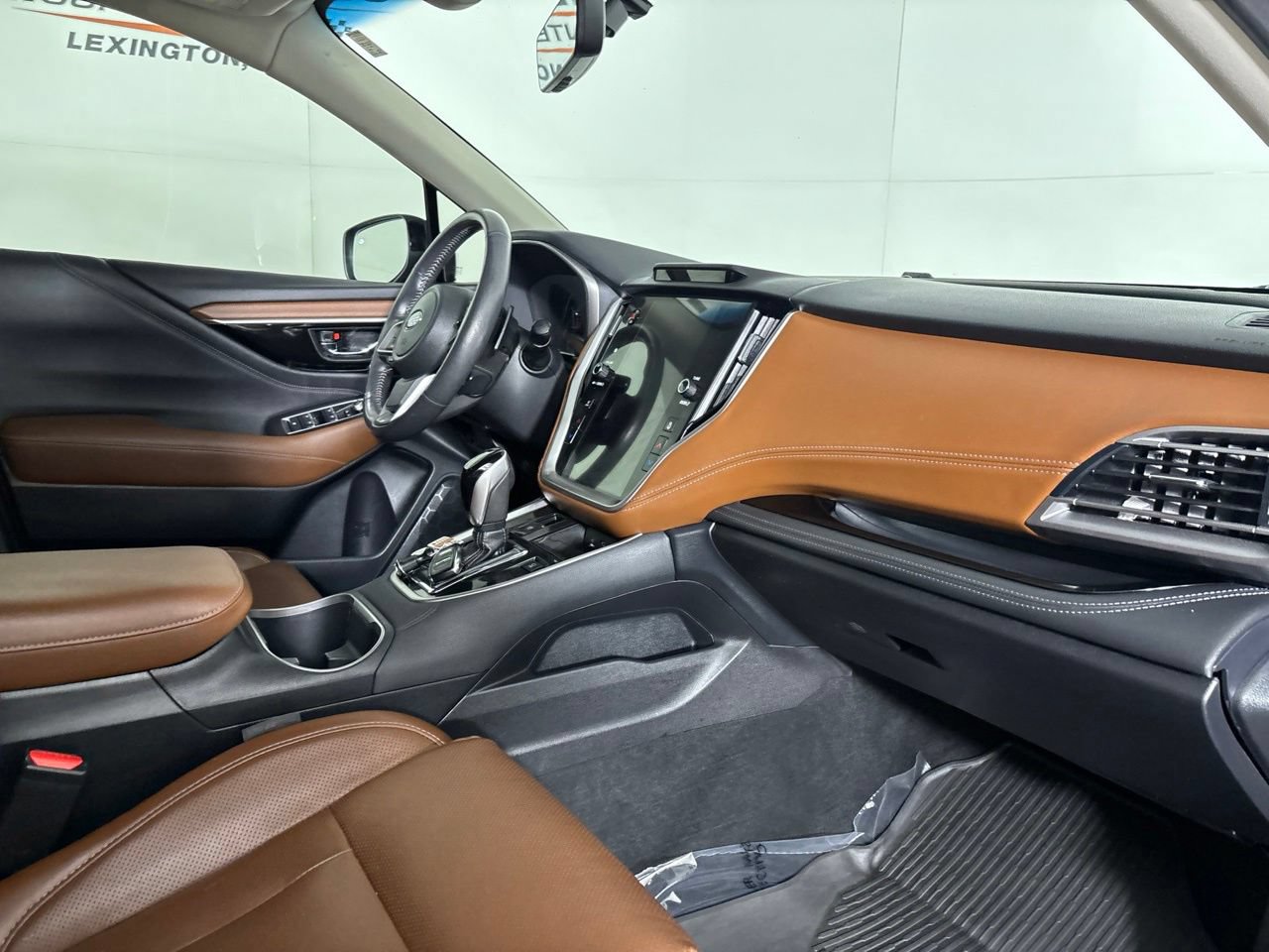 Used 2020 Subaru Outback Touring AWD/4WD image 32