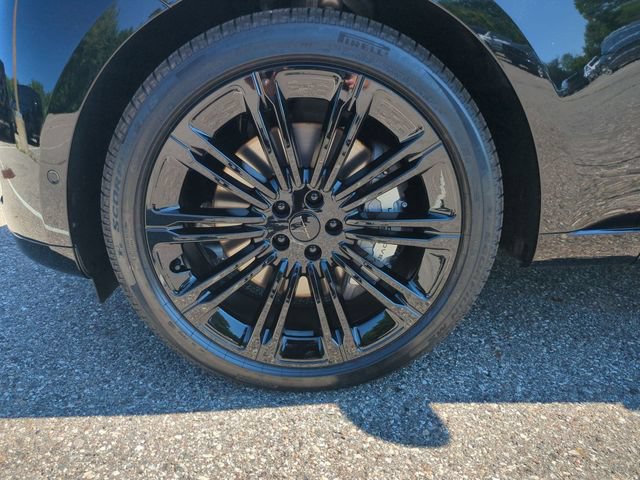 New 2026 Land Rover Range Rover Long Wheelbase SE AWD/4WD image 21