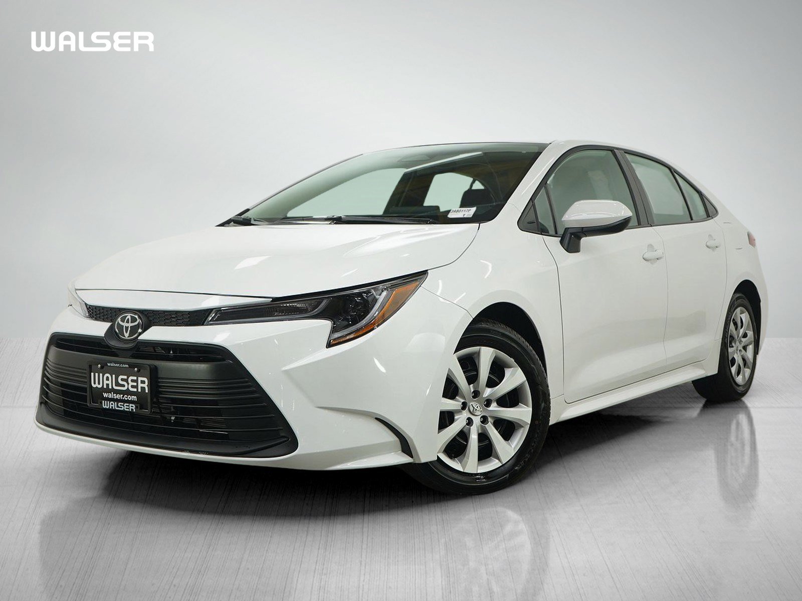 Used 2026 Toyota Corolla LE FWD image 1