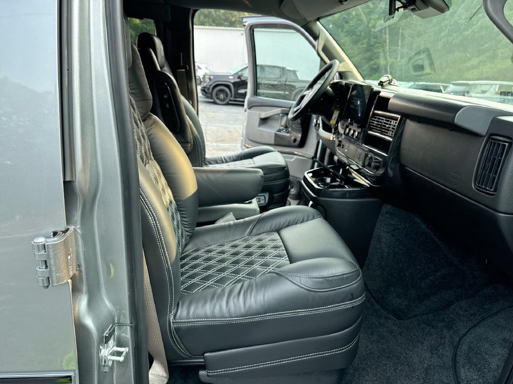 New 2026 Chevrolet Express 2500 Extended w/ Driver Convenience Package RWD image 32