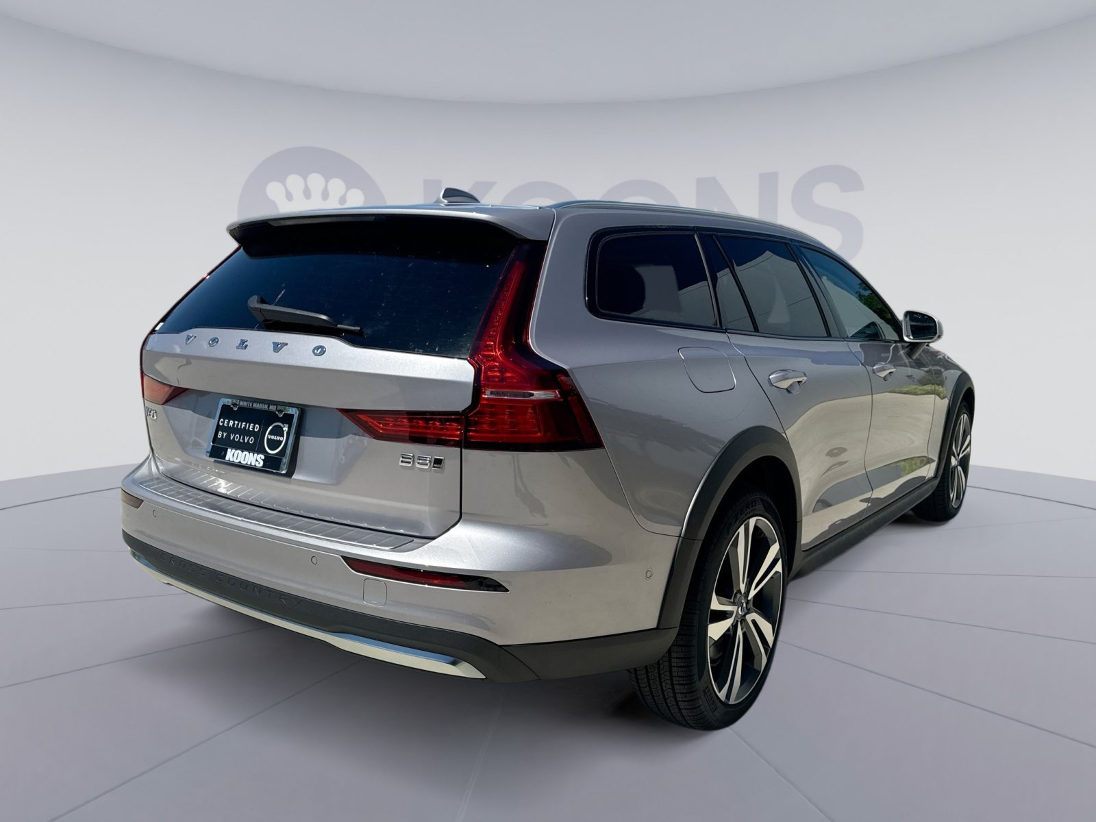 New 2026 Volvo V60 B5 Cross Country Plus w/ Protection Package Premier AWD/4WD image 7