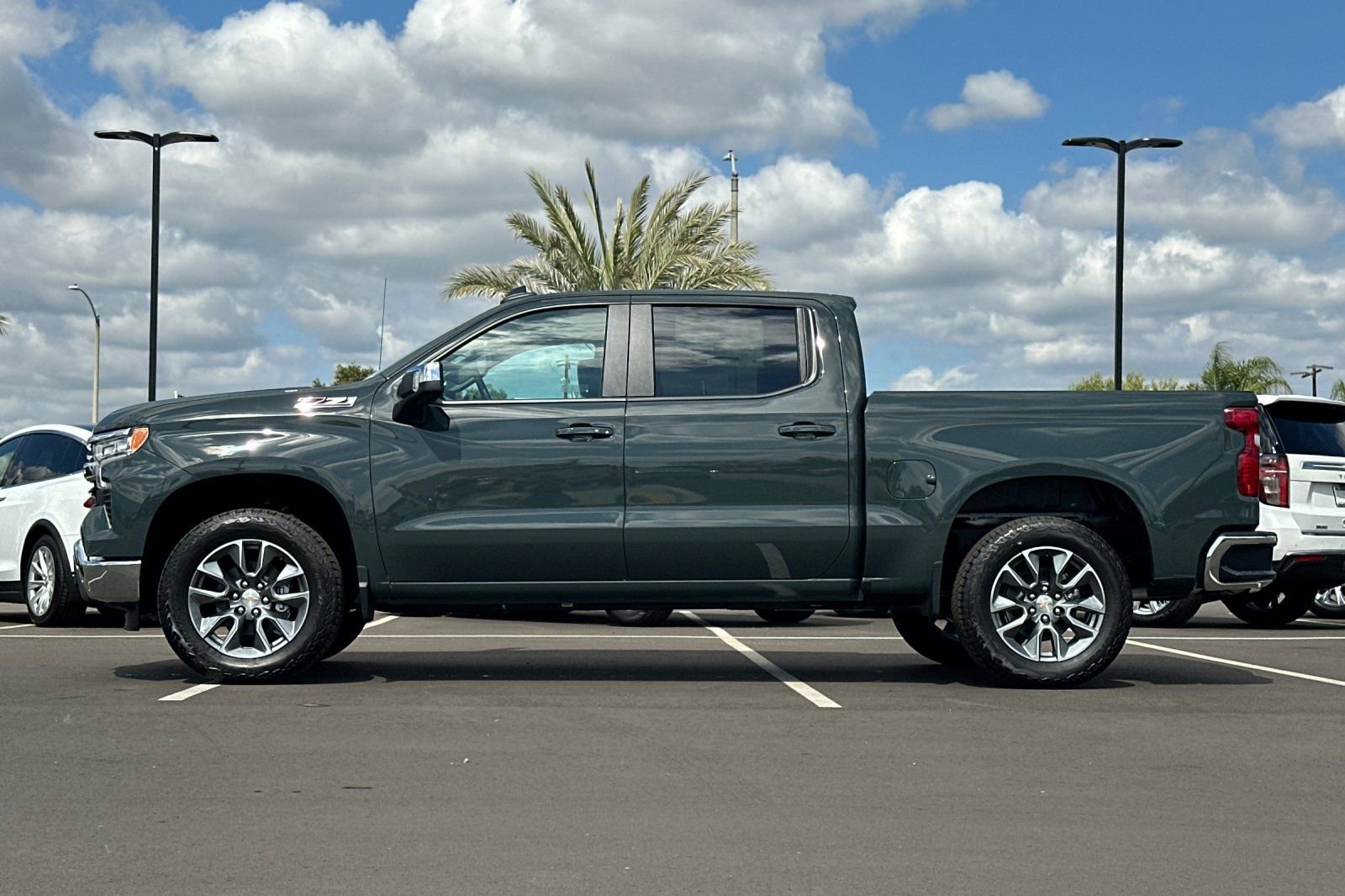 New 2026 Chevrolet Silverado 1500 LT w/ Z71 Off-Road Package image 7