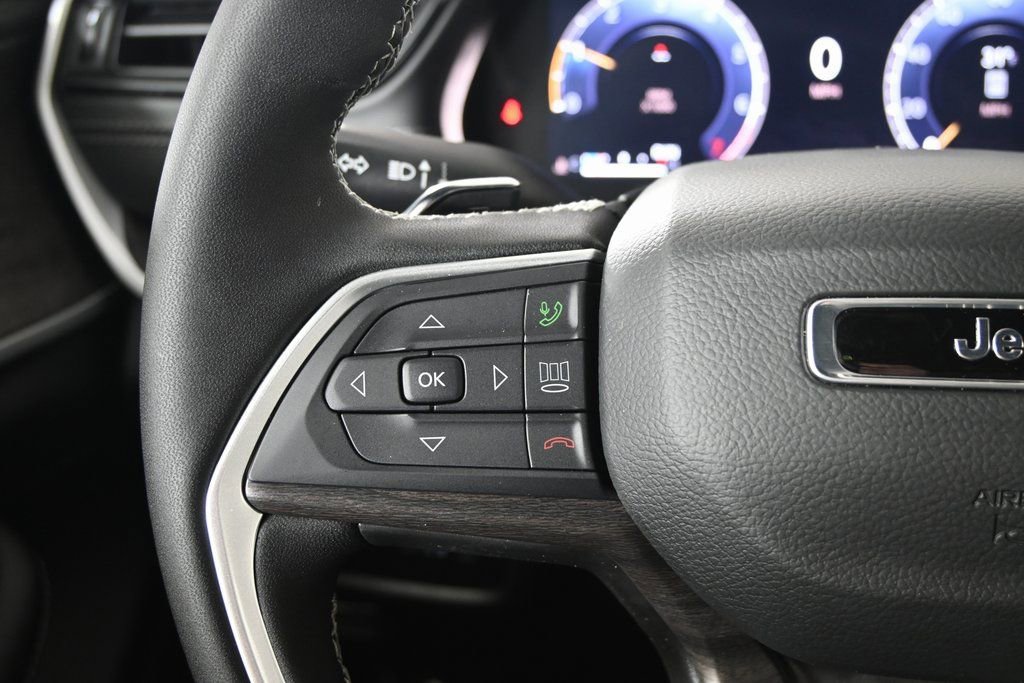 New 2026 Jeep Grand Cherokee Laredo image 33