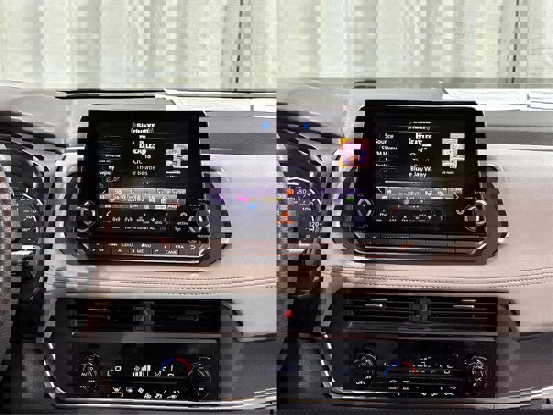 Used 2023 Nissan Rogue SV image 64