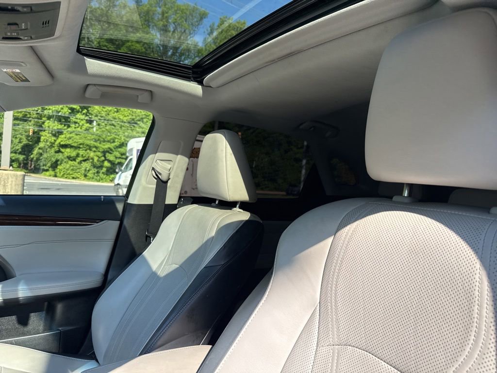 Used 2019 Lexus RX 350 AWD w/ Navigation Package image 12