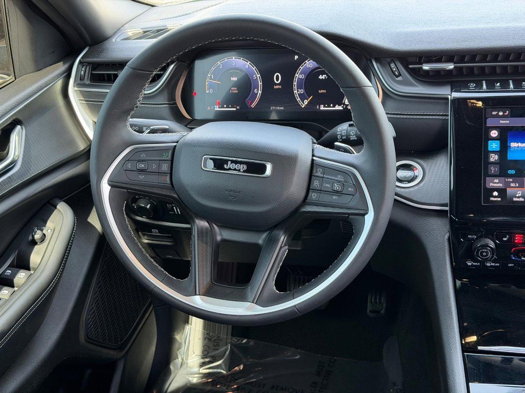 Used 2024 Jeep Grand Cherokee L Altitude image 14