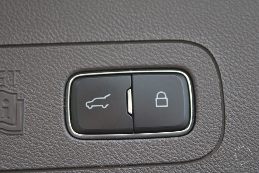 Used 2021 Lincoln Aviator Reserve w/ Equipment Group 201A image 12