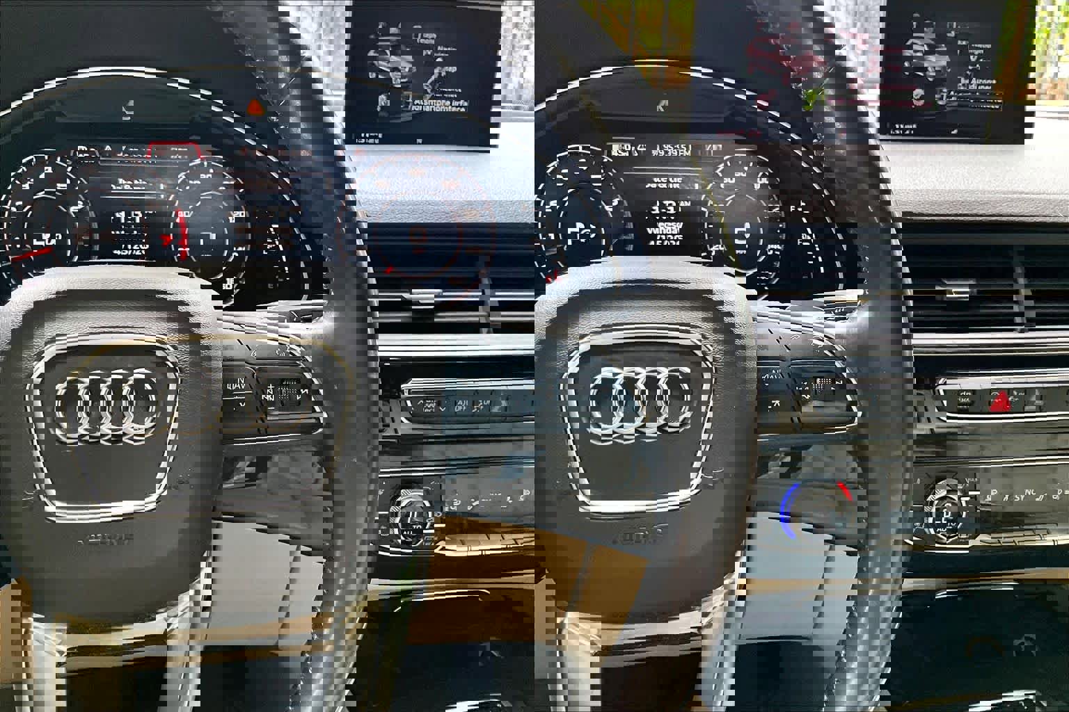 Used 2017 Audi Q7 3.0T Premium Plus AWD/4WD image 24