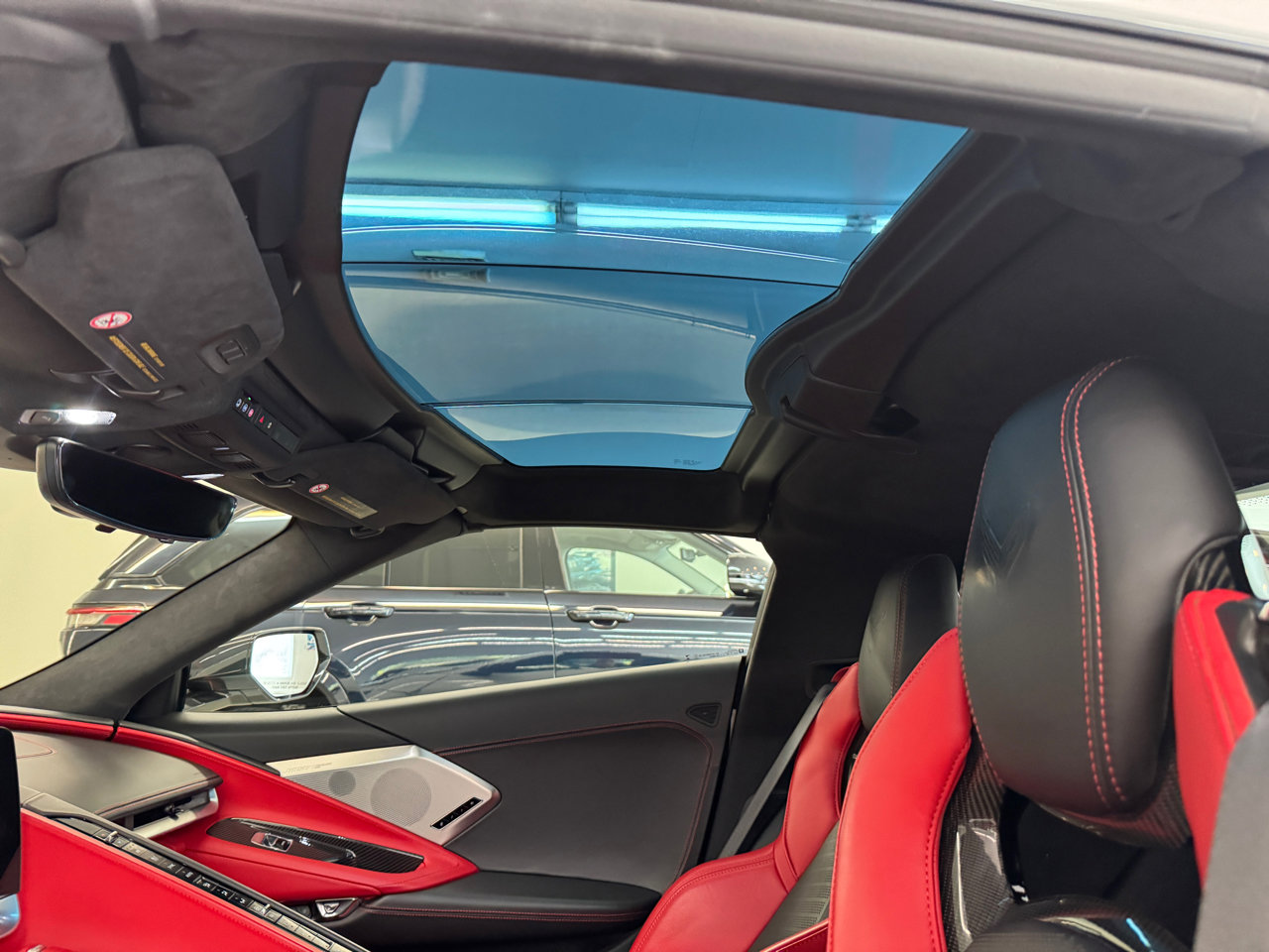 Used 2021 Chevrolet Corvette Stingray 3LT w/ Z51 Performance Package image 21