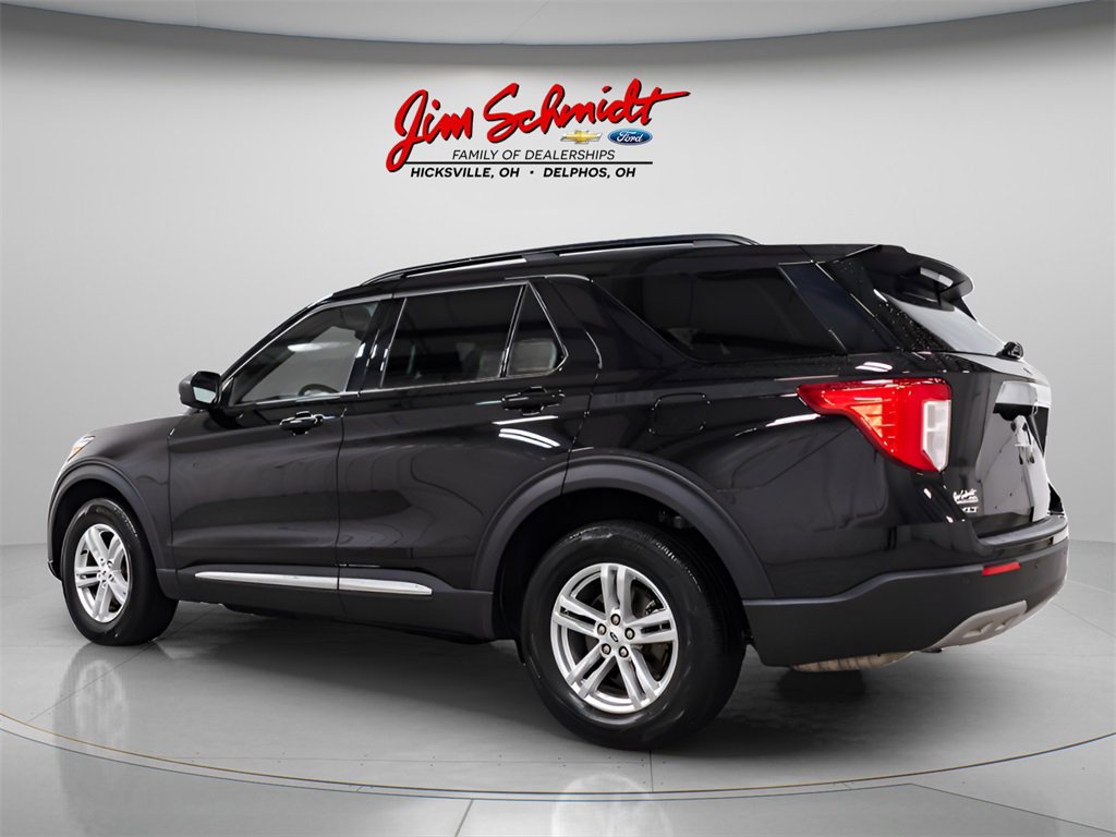 Used 2023 Ford Explorer XLT w/ Equipment Group 202A image 4
