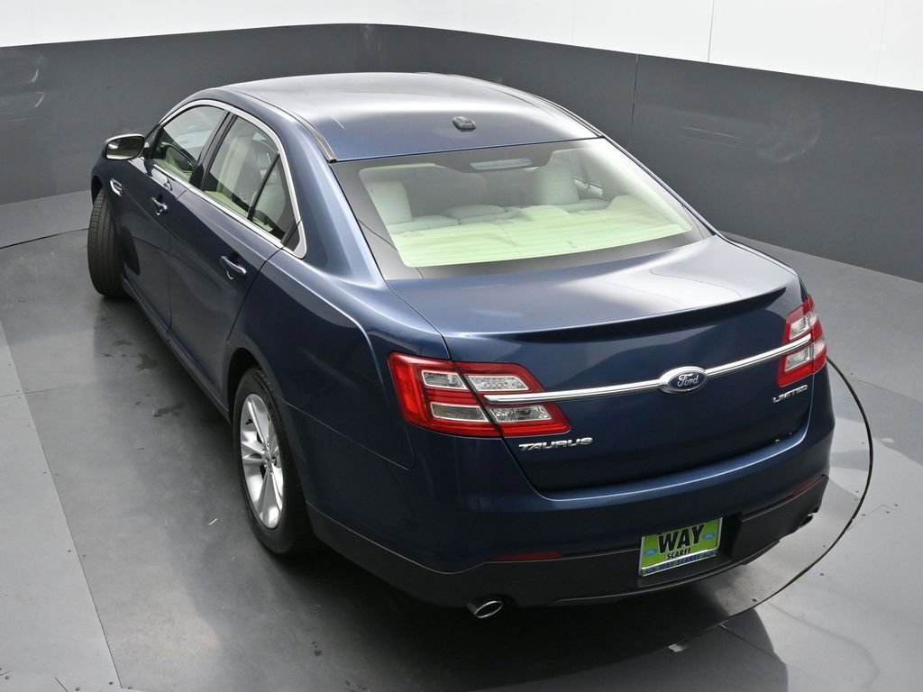 Used 2017 Ford Taurus SE image 38